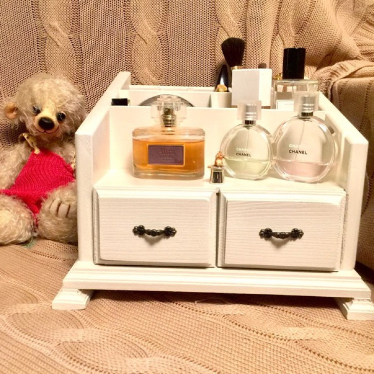 Комодик для косметики и украшений